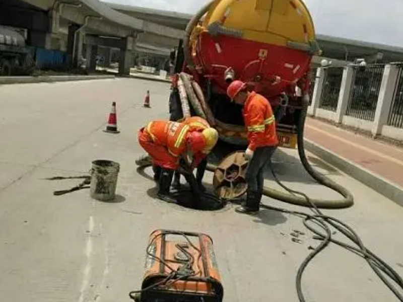 昆明安宁各企事业单位抽污水抽泥浆抽粪排污管道清洗市政管网清淤