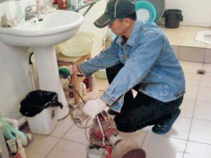 兰州安宁西路专业疏通马桶，疏通蹲便，疏通下水、主管