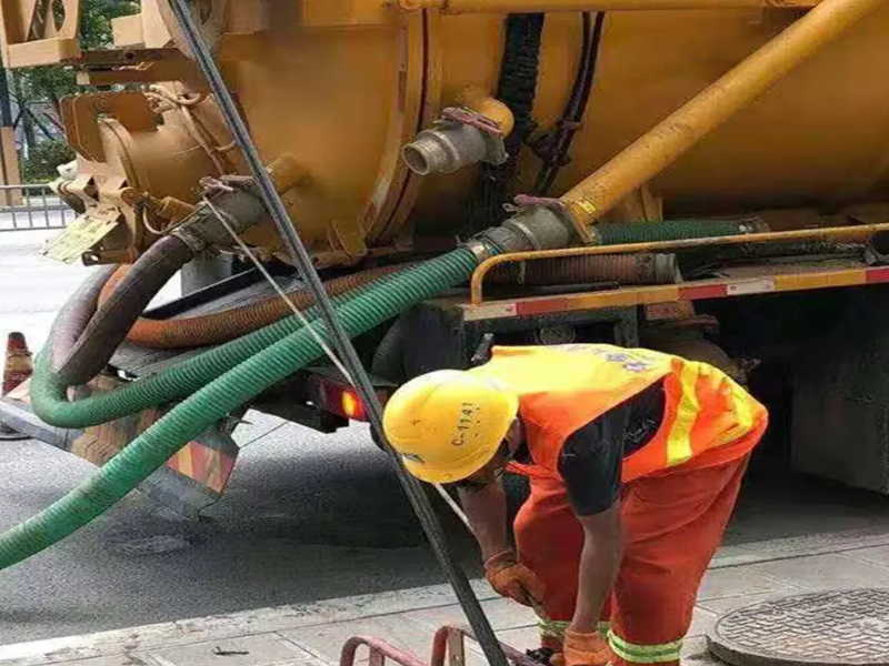 兰州市安宁区万新路专业抽污抽粪高压车清理管道污水井